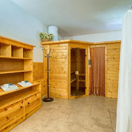 Sedmo Nebo מרינה