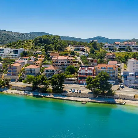 Sedmo Nebo Vila *