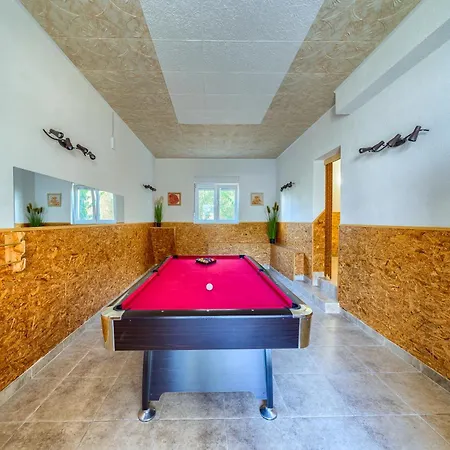 Sedmo Nebo Villa *