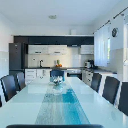 Villa Sedmo Nebo *